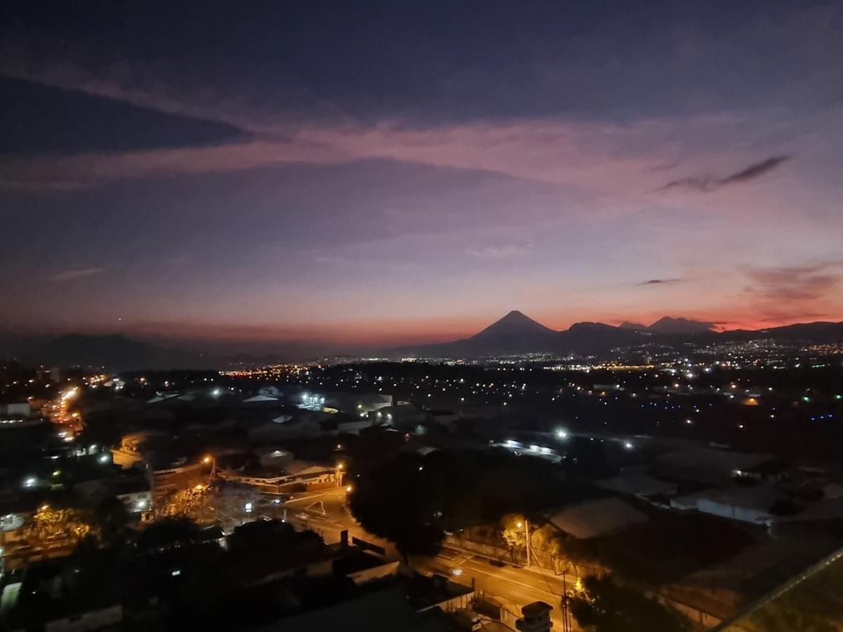 Апартаменти Amazing Aircrafts Views In Front Of Airport Guatemala City Екстер'єр фото