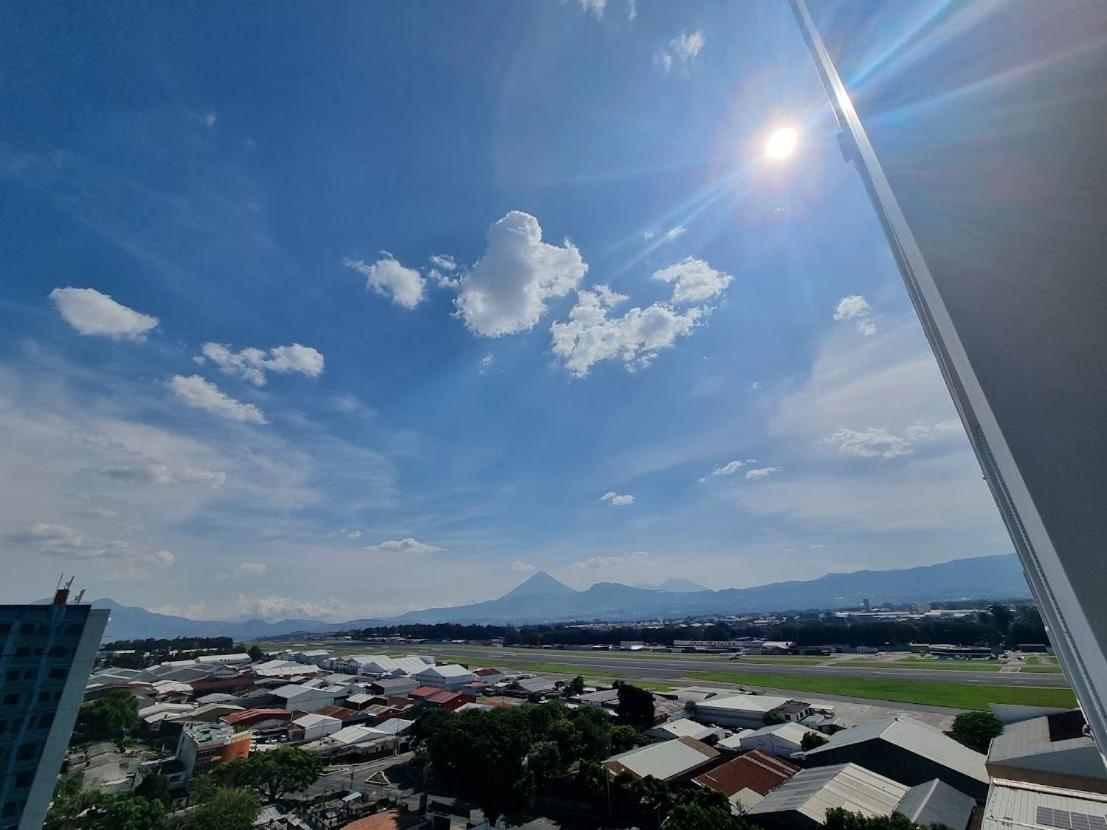 Апартаменти Amazing Aircrafts Views In Front Of Airport Guatemala City Екстер'єр фото